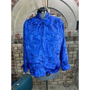 Blouse button up kitten bow satin geometric blue